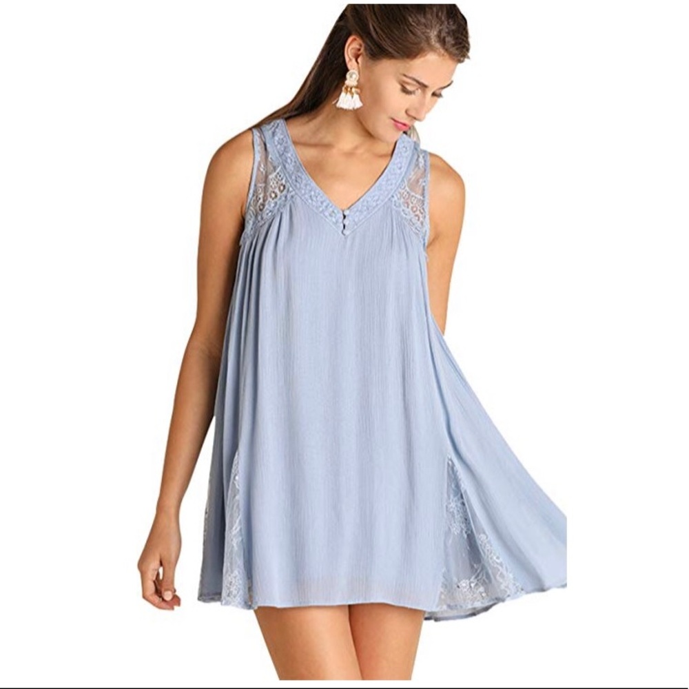 Umgee Sleeveless Lace Shift Dress- Small